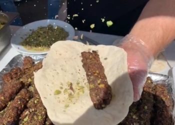 Şanlıurfa'da fıstık kebabı ziyafeti