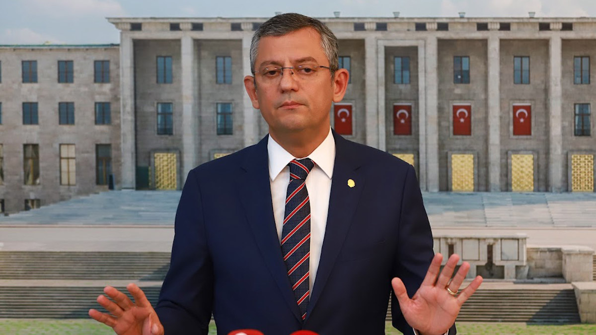 Şehidin üzerinden siyaset yapılıyor