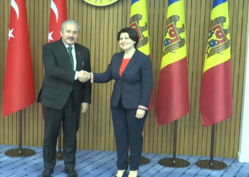 Şentop, Moldova Başbakanıyla görüştü