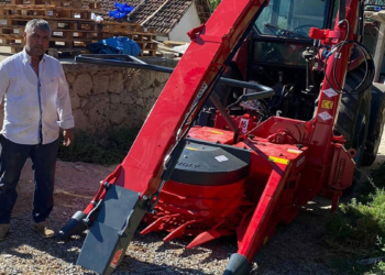 Silaj makinesine kaptırdığı sol ayağı koptu