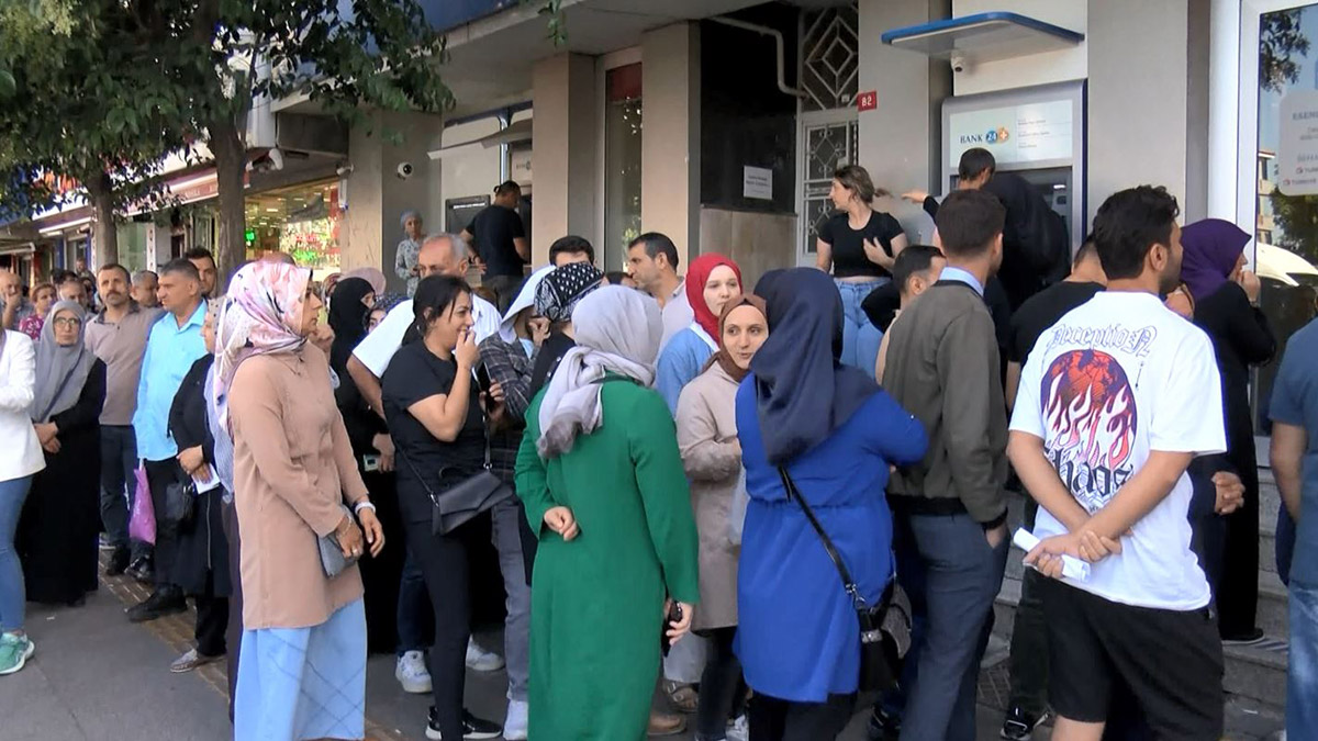 Sosyal konut projesine başvuru izdihamı