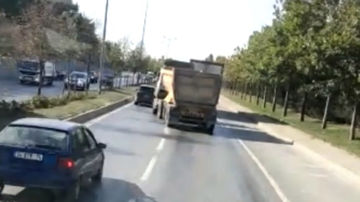 Sultangazi'de hafriyat kamyonuyla drift kamerada