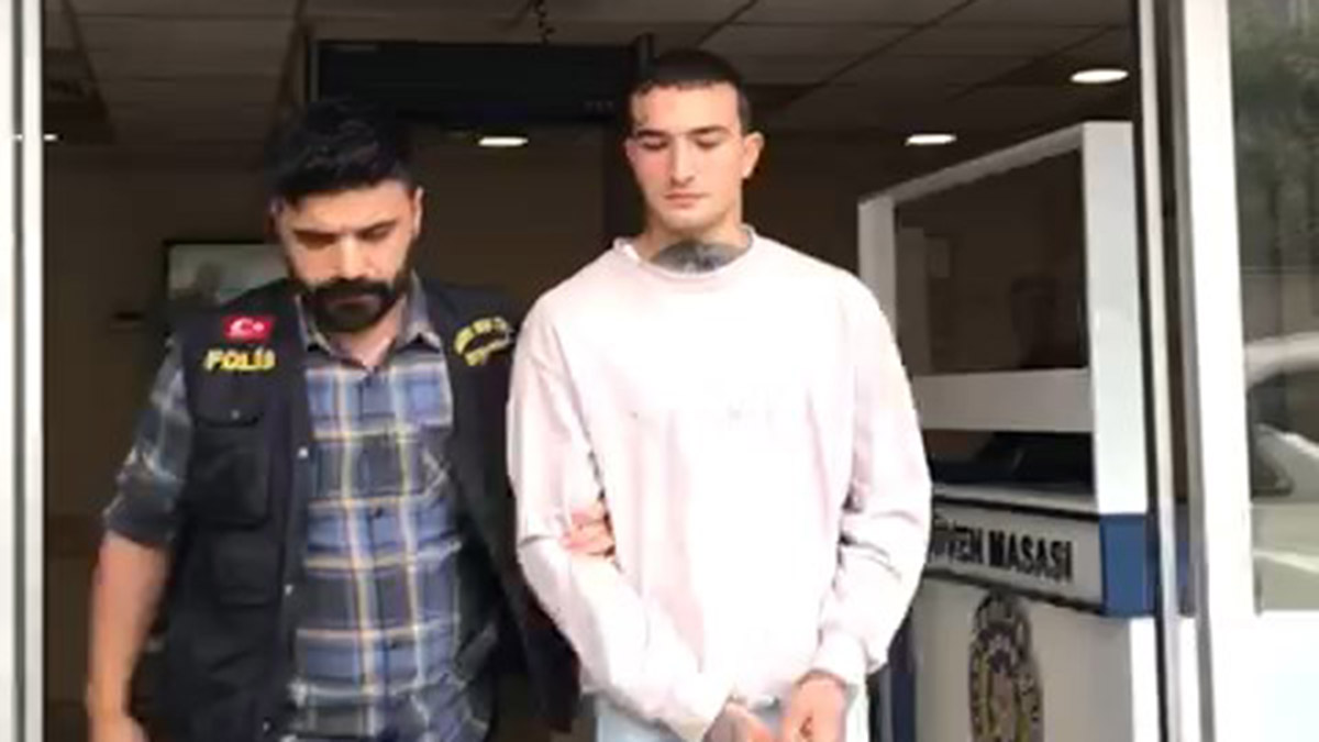 Taksiciyi maket bıçağıyla yaralayan kişi yakalandı