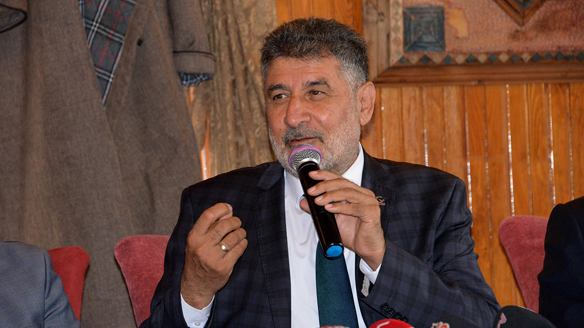 Ülkücü bir adayla milletin huzuruna çıkacağız