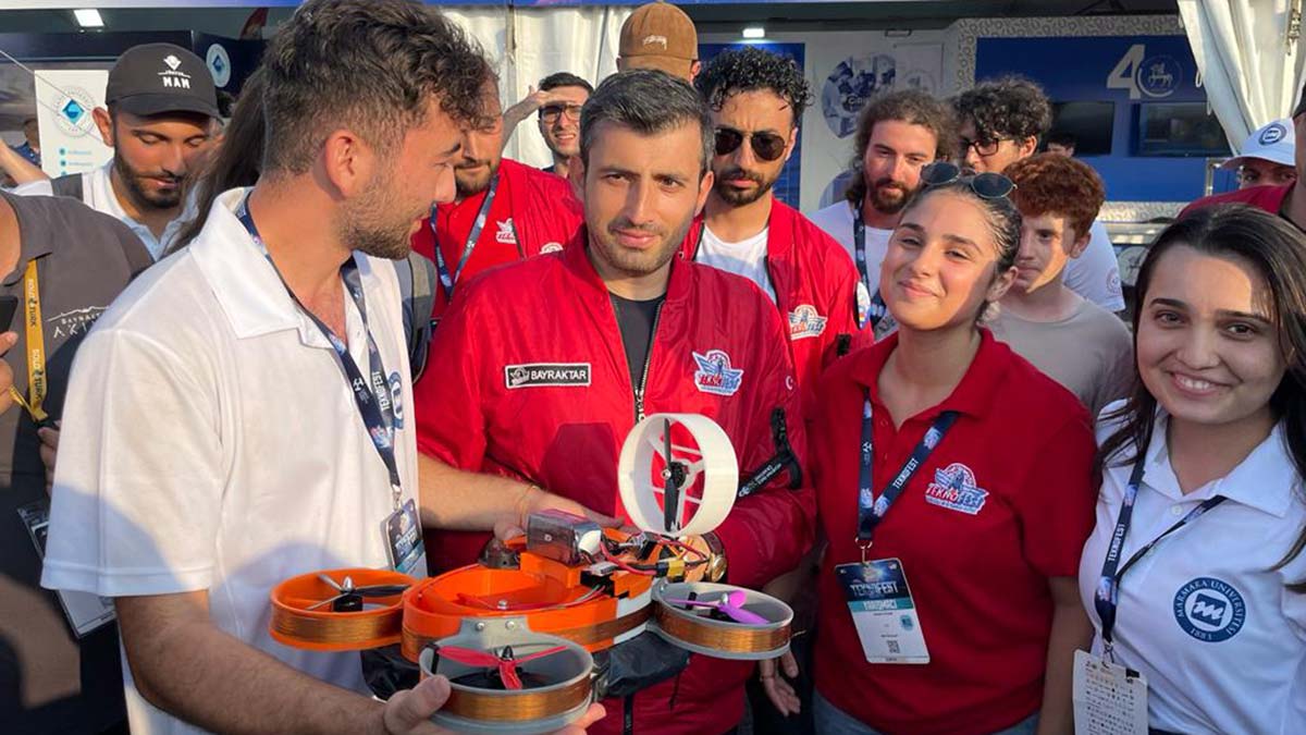 Üniversitelilerin mayın tespit aracına ödül