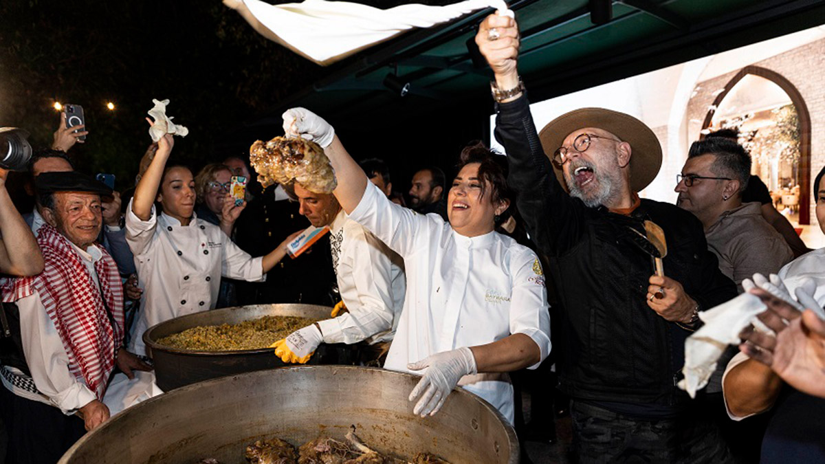 Zamarot 1890 kasım ayında kapılarını açıyor