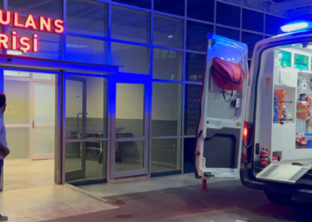 Zihinsel engelli oğlunun bıçakladığı adam öldü