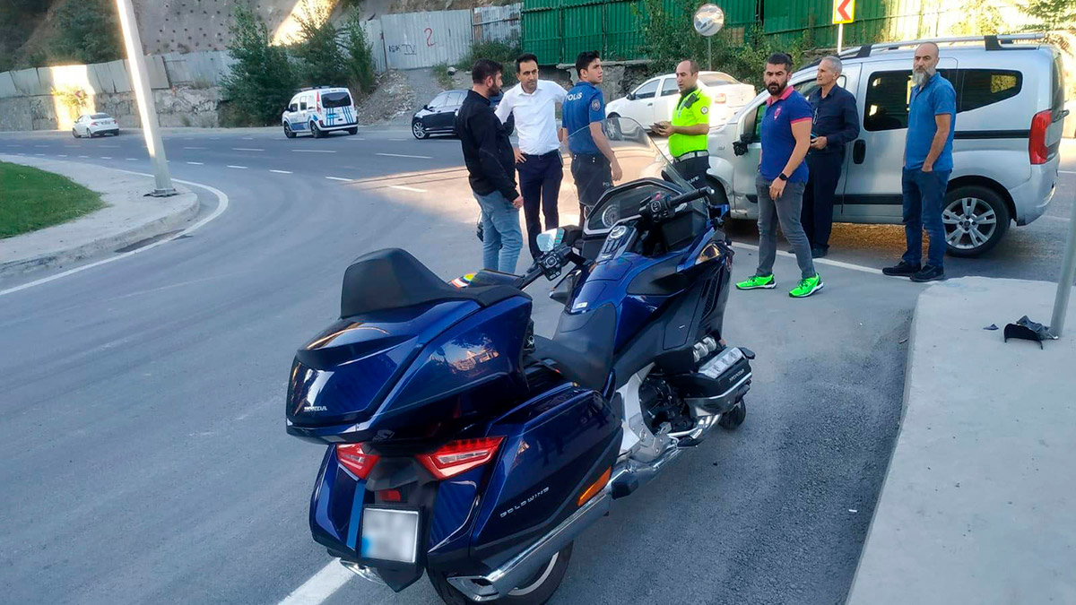 Acun Ilıcalı, motosiklet kazası geçirdi