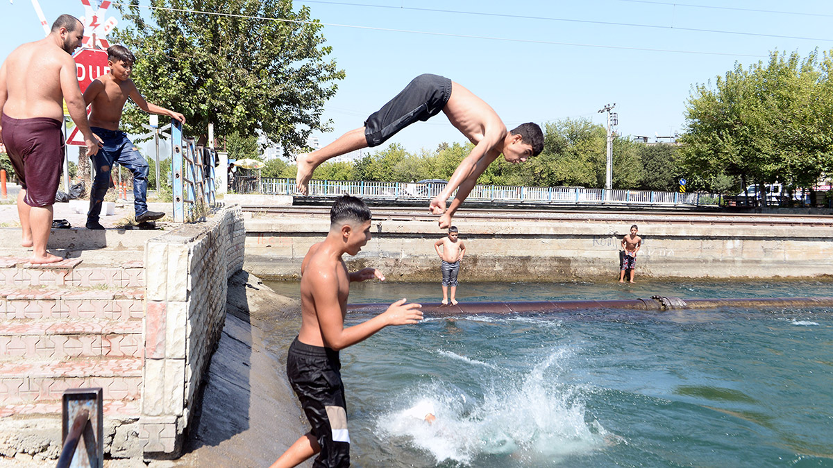 Adana'da serinlemek isteyen 28 kişi boğuldu