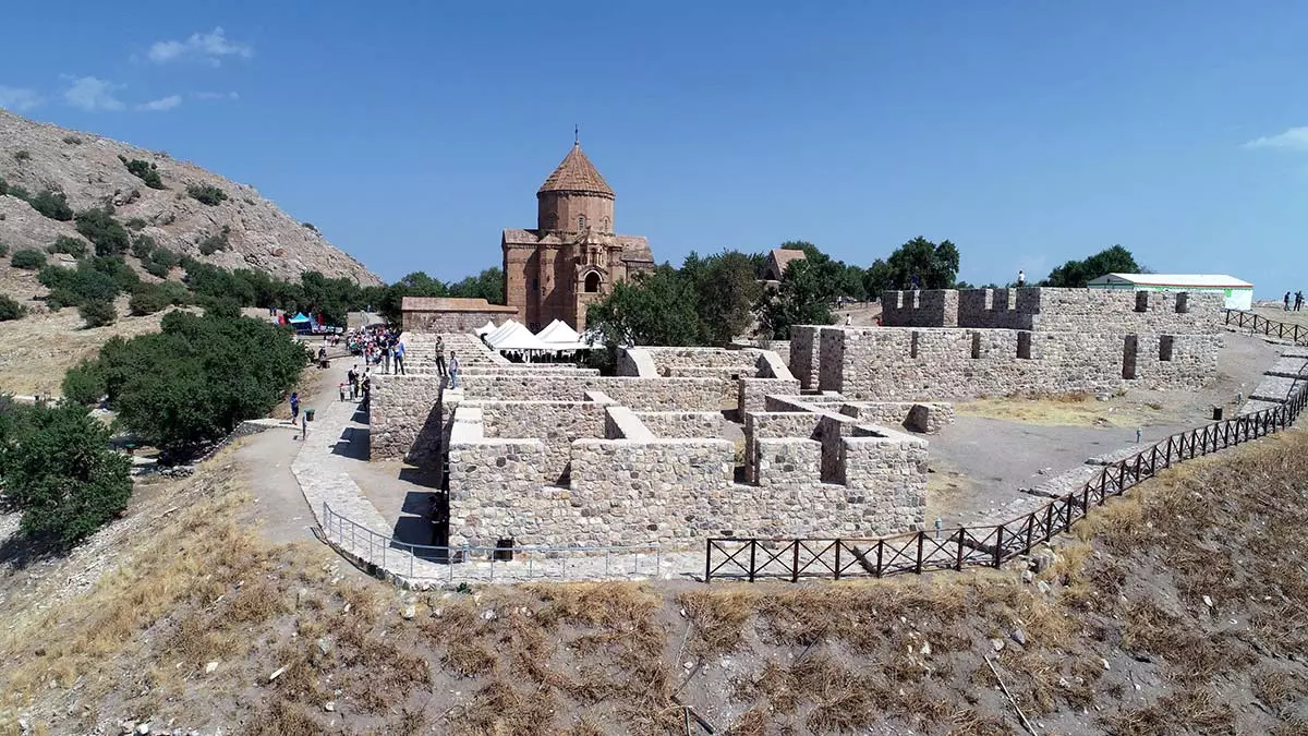 Akdamar kilisesi'nde 10'uncu ayin