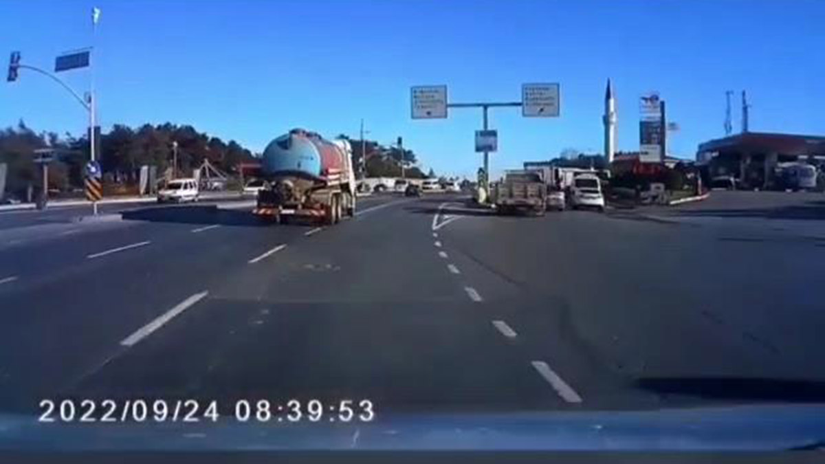 Duvara çarpan vidanjör kameraya yansıdı