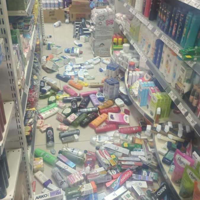 Ardahan'da 5 büyüklüğünde deprem meydana geldi. Sarsıntı, Erzurum, Kars, Ağrı ve Iğdır'da da hissedildi.