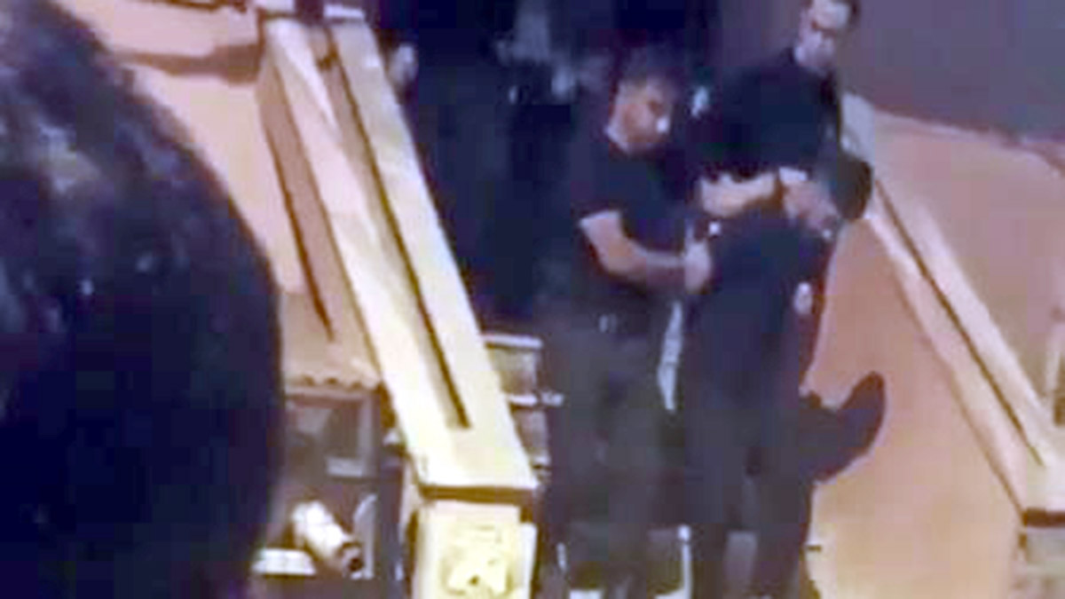 Avcılar'da hırsızlık için binaya giren şüpheli yakalandı