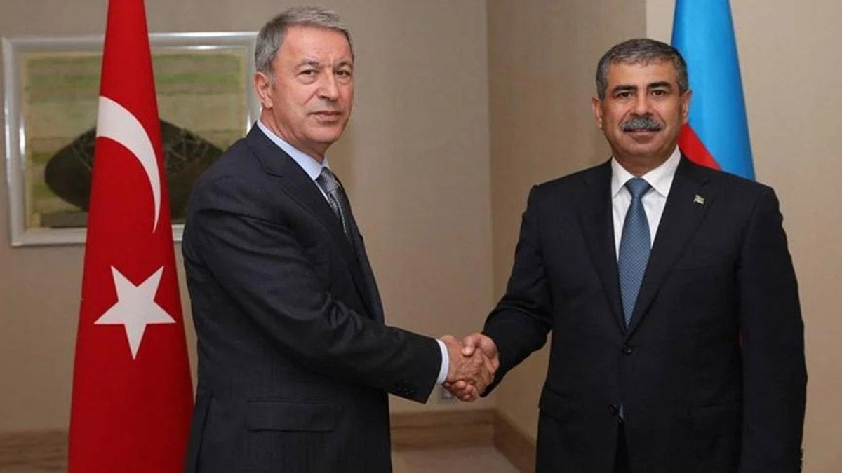 Hulusi Akar Zakir Hasanov ile görüştü