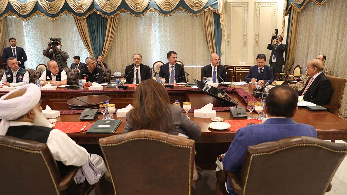 Pakistan'a yardımlarımızı gönderme gayreti içindeyiz