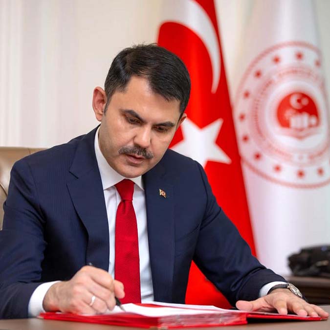 Van Gölü'nden 500 bin metreküp dip çamuru çıkartıldı