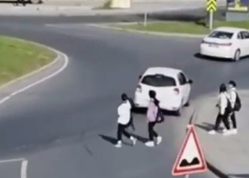 Başakşehir'de okul önünde drift