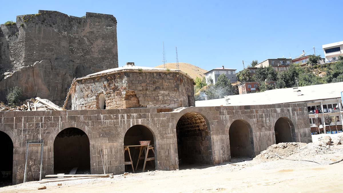 Bitlis'in tarihi dokusu gün yüzüne çıkıyor