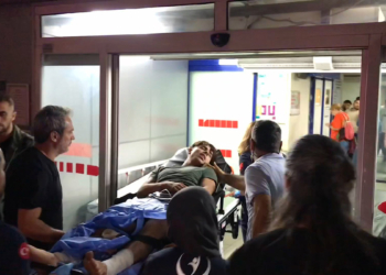 Bursa'da cami inşaatında tartışma; 1 yaralı