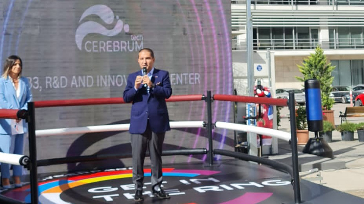 Cerebrum Tech'in Web3 Ar-Ge ve İnovasyon Merkezi, global girişimcilik ve startup yarışması 'GITR'le açıldı. Cerebrum Tech, Bilkent Cyberpark'ta kendine ait Web3, Ar-Ge ve İnovasyon Merkezi açarak global bir teknoloji hub'ı olma hedefine bir kilometre taşı daha ekledi.