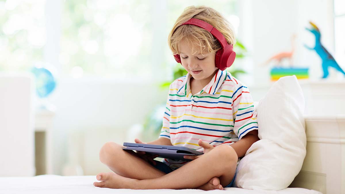 Çocuklarda artan ekran süresi şaşılığa neden oluyor
