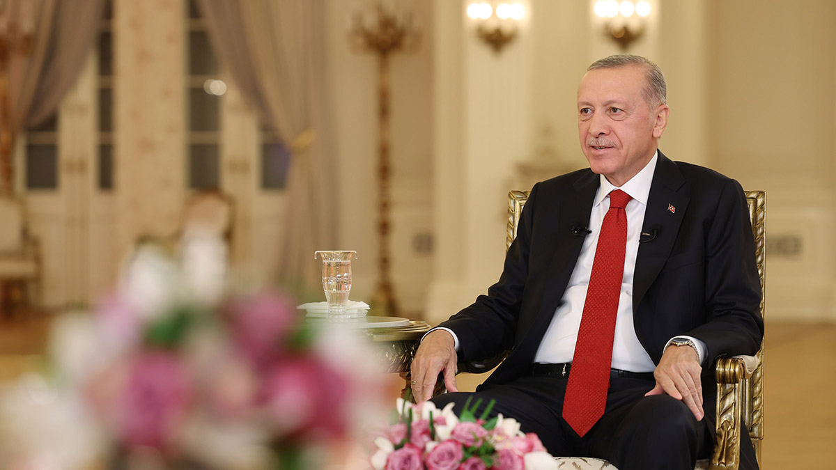 Cumhurbaşkanı Recep Tayyip Erdoğan, "ABD'nin Sisam'a Midilli'ye araç göndermesi kabul edilebilir değil. Bütün bunlar İHA'larla tespit edildi." dedi.