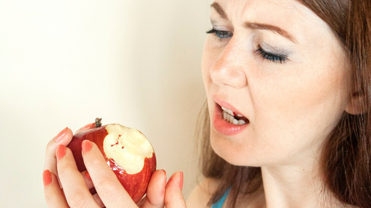 Çarpışık diş problemine dikkat