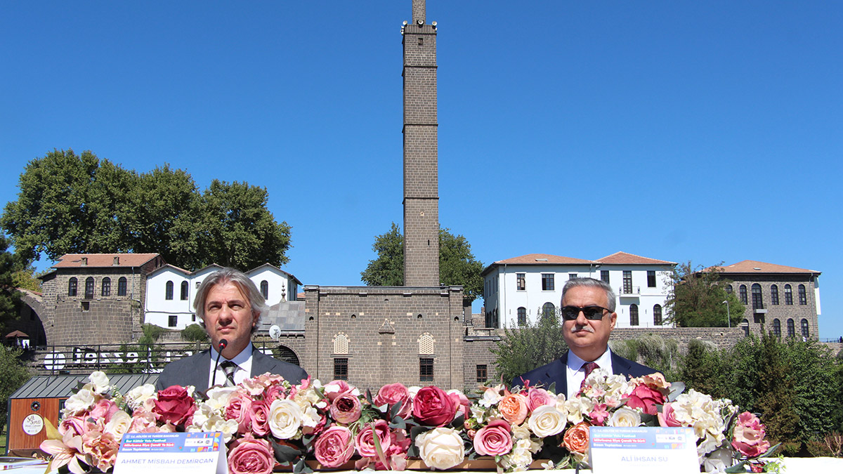 Sur Kültür Yolu Festivali'ne 2 bin sanatçı katılacak