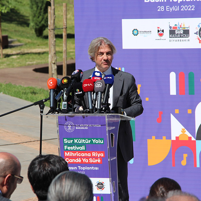 Diyarbakır'da 'Kültür Yolu Festivali'ne 2 bin sanatçı katılacak