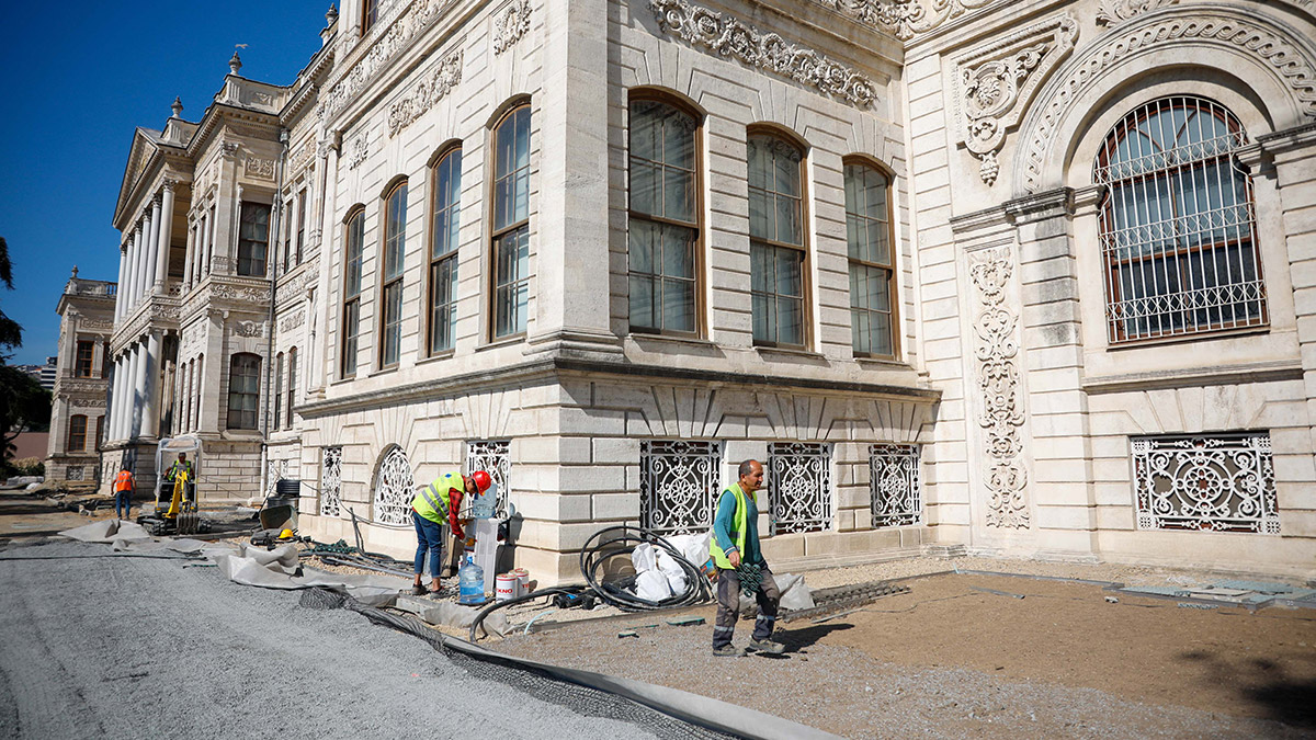Dolmabahçe Sarayı'nın tüm altyapısı yenileniyor