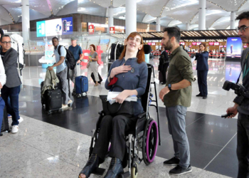 Dünyanın en uzun boylu kadını Rumeysa ABD'ye gitti