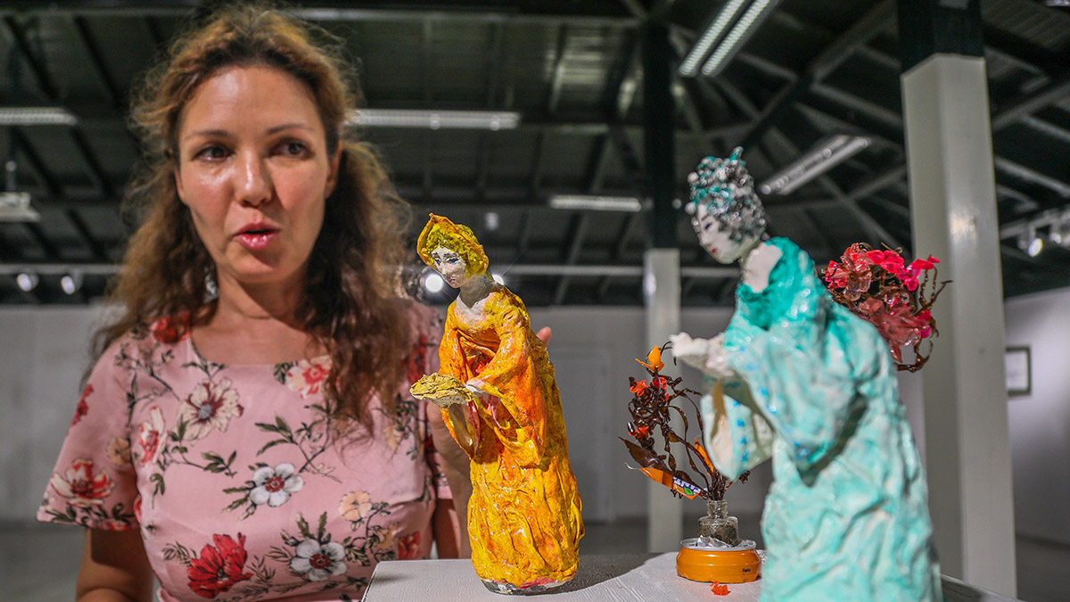 Ekmek poşeti klipslerinden sanat