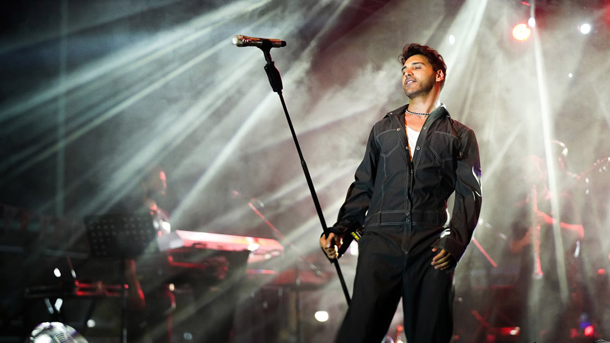 Emre Kaya'dan Alaturka performans