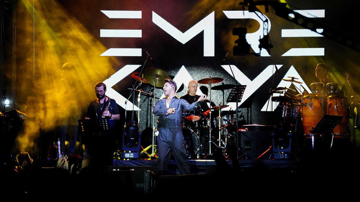 Emre Kaya'dan Alaturka performans