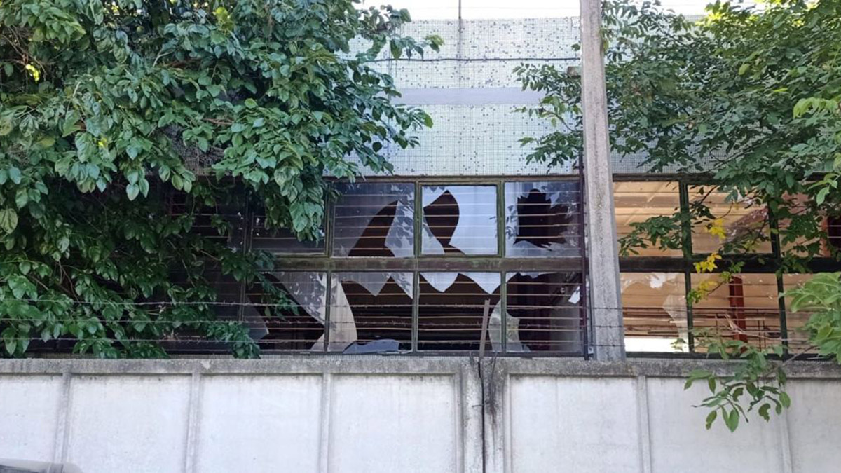 Energoatom, Ukrayna’nın Güney Ukrayna Nükleer Santrali (SUNPP) alanının Rusya tarafından bombalandığını ve füzenin nükleer reaktörlerden 300 metre uzağa düştüğünü duyurdu.