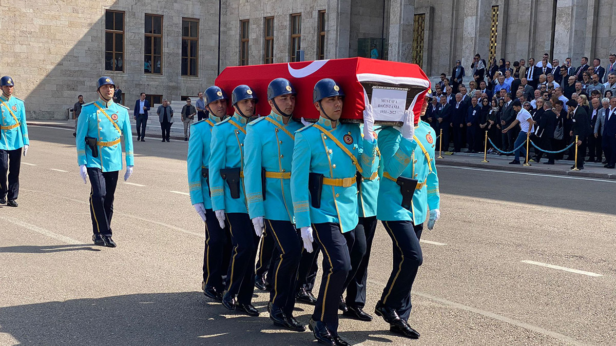 Eski milletvekili Dağıstanlı için TBMM'de tören