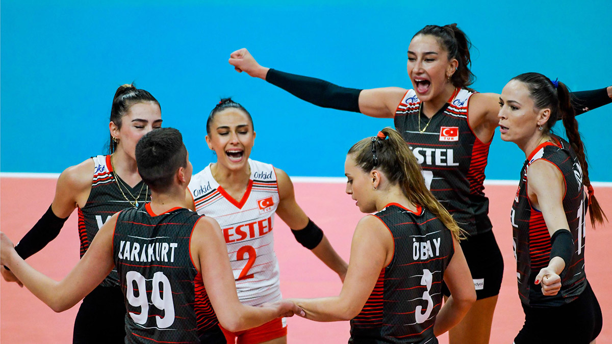 Filenin Sultanları Dünya Voleybol Şampiyonası'nda son 16'da