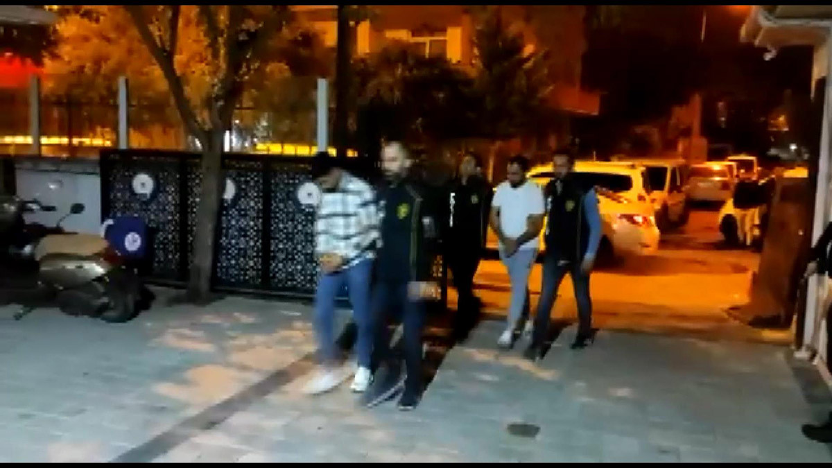 Anne cinayetine ilişkin görüntü çeken 3 kişi gözaltında