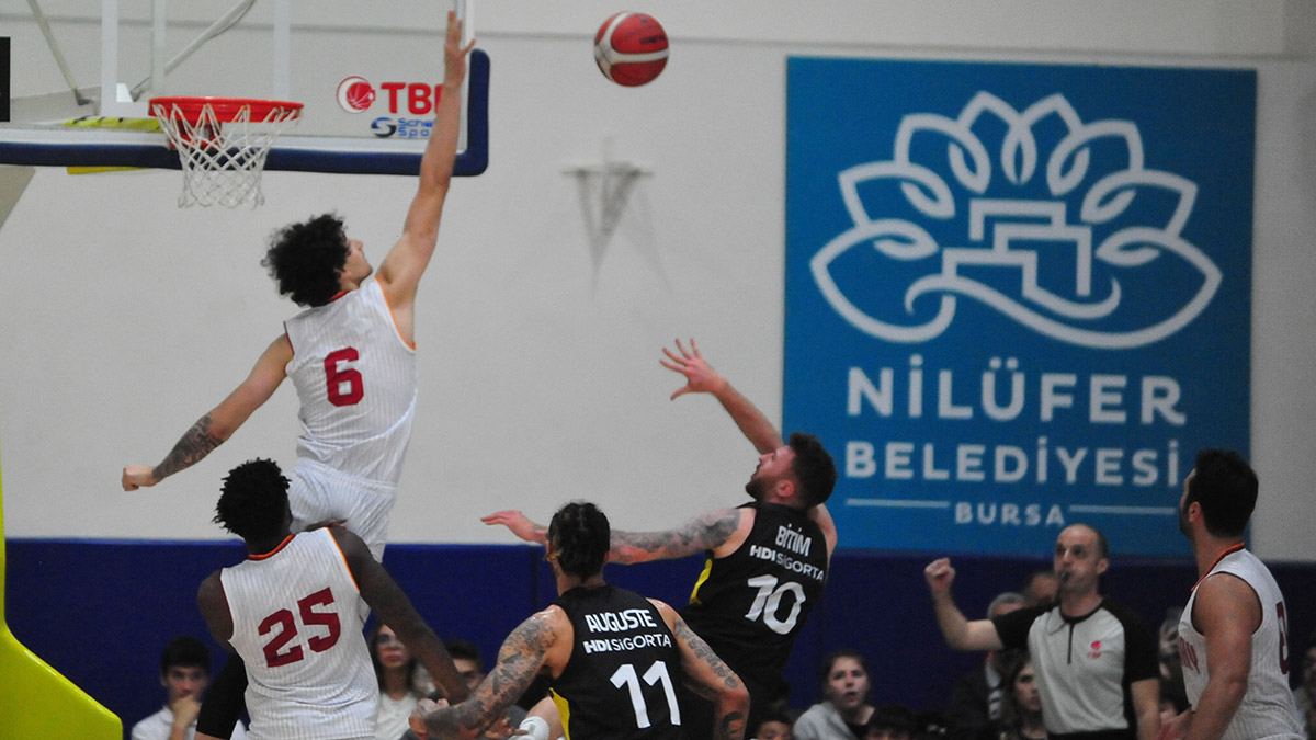 Frutti Extra Bursaspor ikinci şampiyonluğuna ulaştı