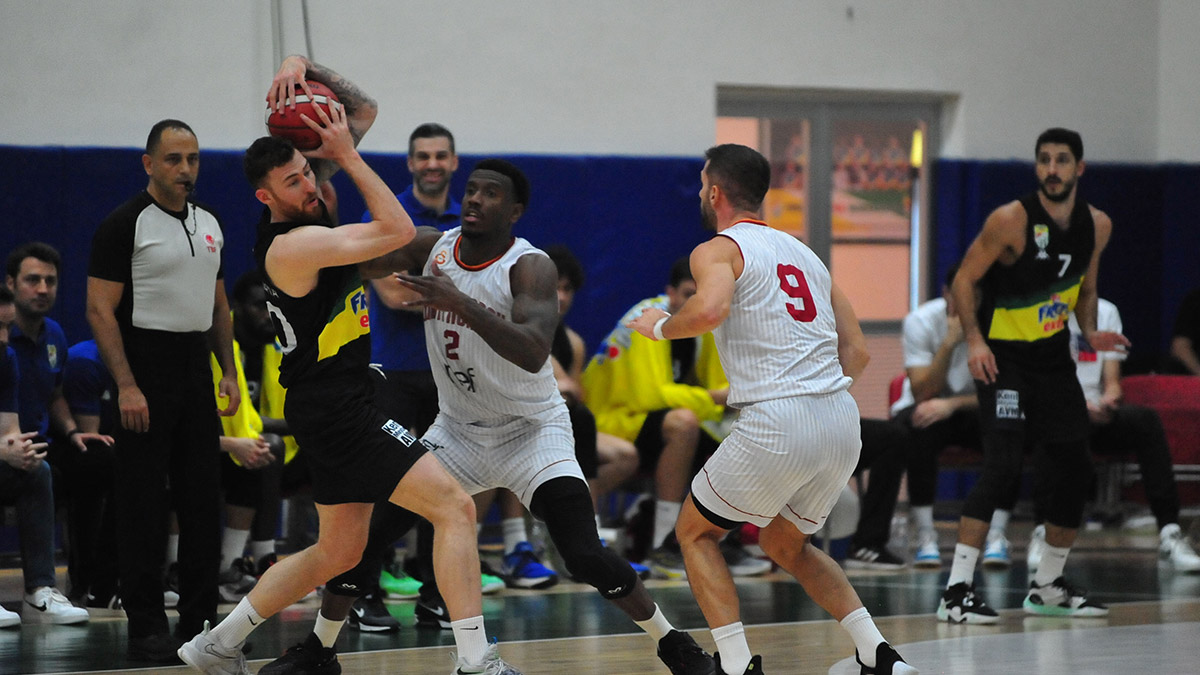 Frutti Extra Bursaspor ikinci şampiyonluğuna ulaştı