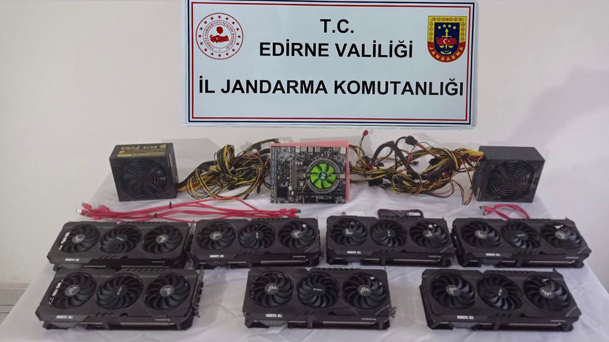 Gümrük kaçağı cihazlarla kripto para üretimi yapan şüpheli gözaltında