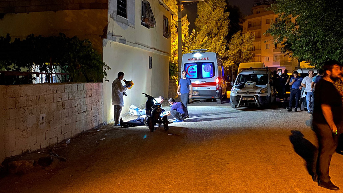 Husumetli iki aile arasında kalaşnikoflu kavga