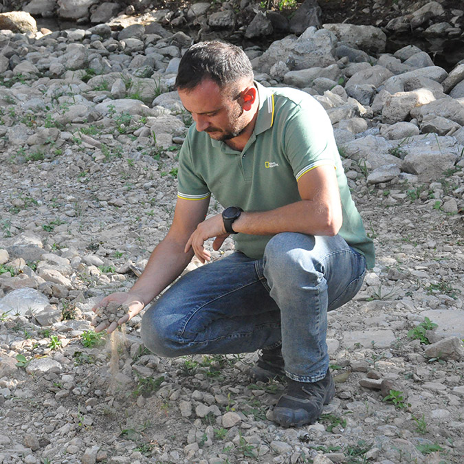 Doğu Karadeniz'de dereler kurumaya başladı