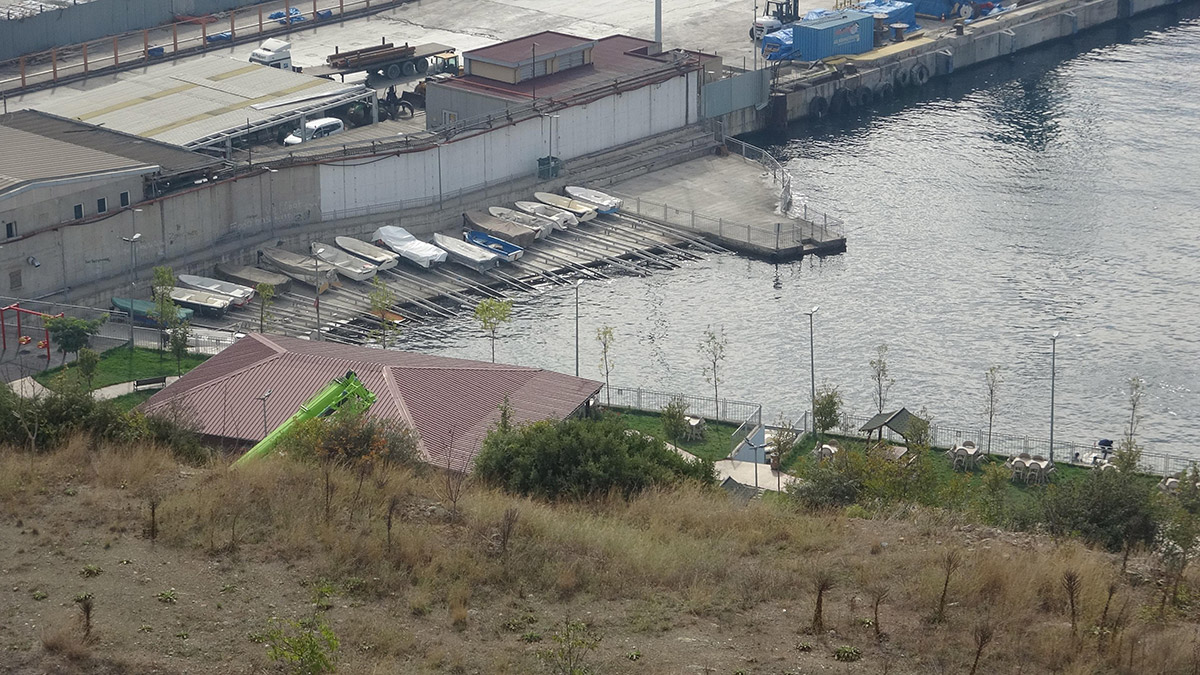 Kocaeli'de denizde erkek cesedi bulundu