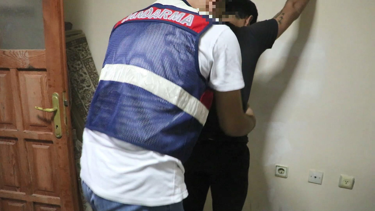 Mersin merkezli 2 ilde PKK/KCK operasyonu