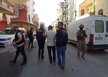 Mersin'de terör operasyonu; 10 gözaltı kararı