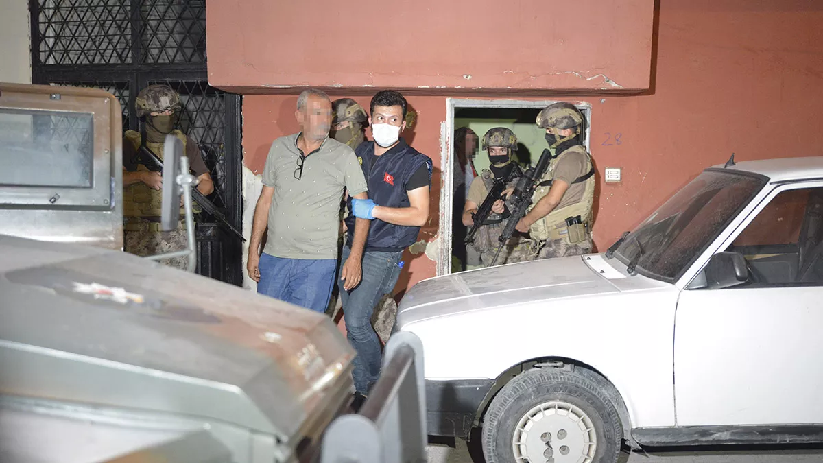 Mersin'de terör örgütü pkk operasyonu; 9 gözaltı