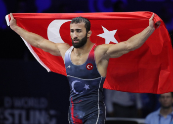 Burhan Akbudak Dünya şampiyonu oldu