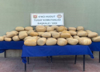 Van hudut hattında 364 kilo esrar ele geçirildi