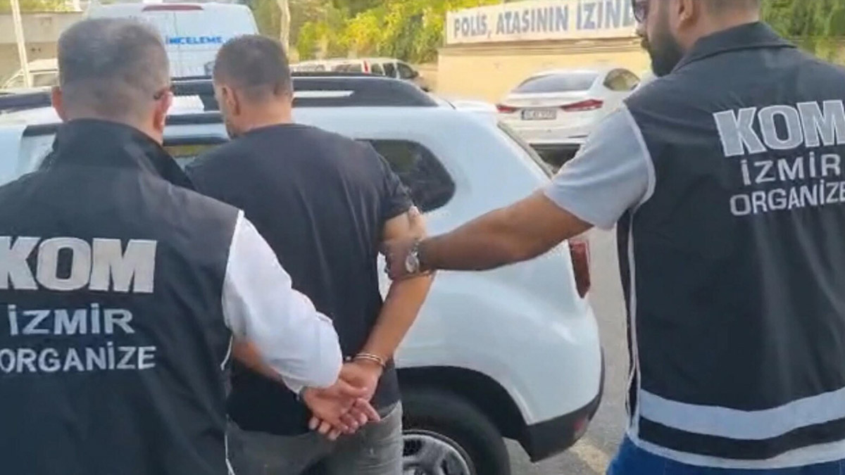 İzmir'de Müsilaj-2 Operasyonu; 18 gözaltı